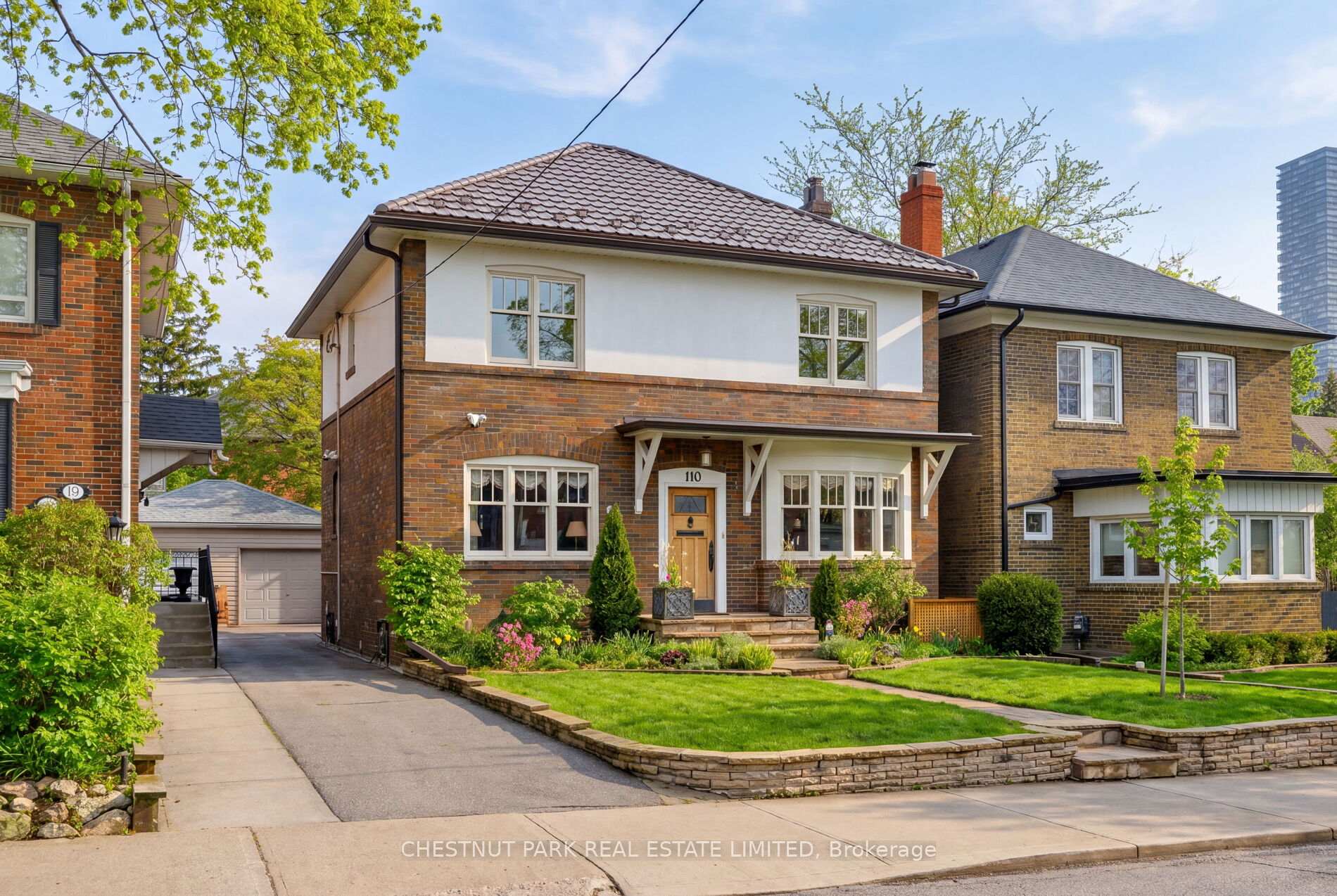 110 Hillsdale Avenue W