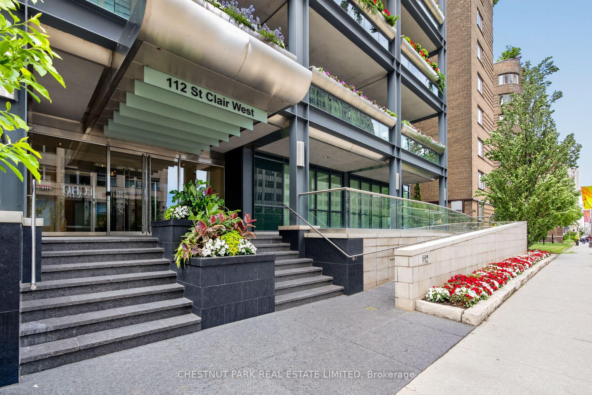 112 St Clair Avenue W