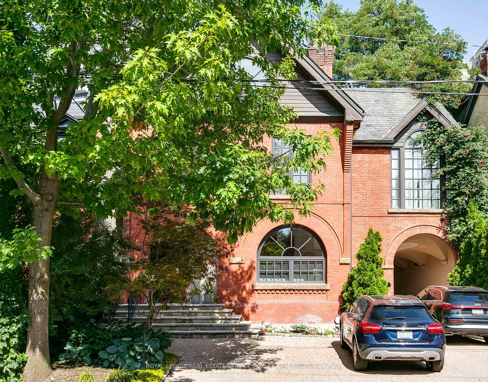 46 Bernard Avenue