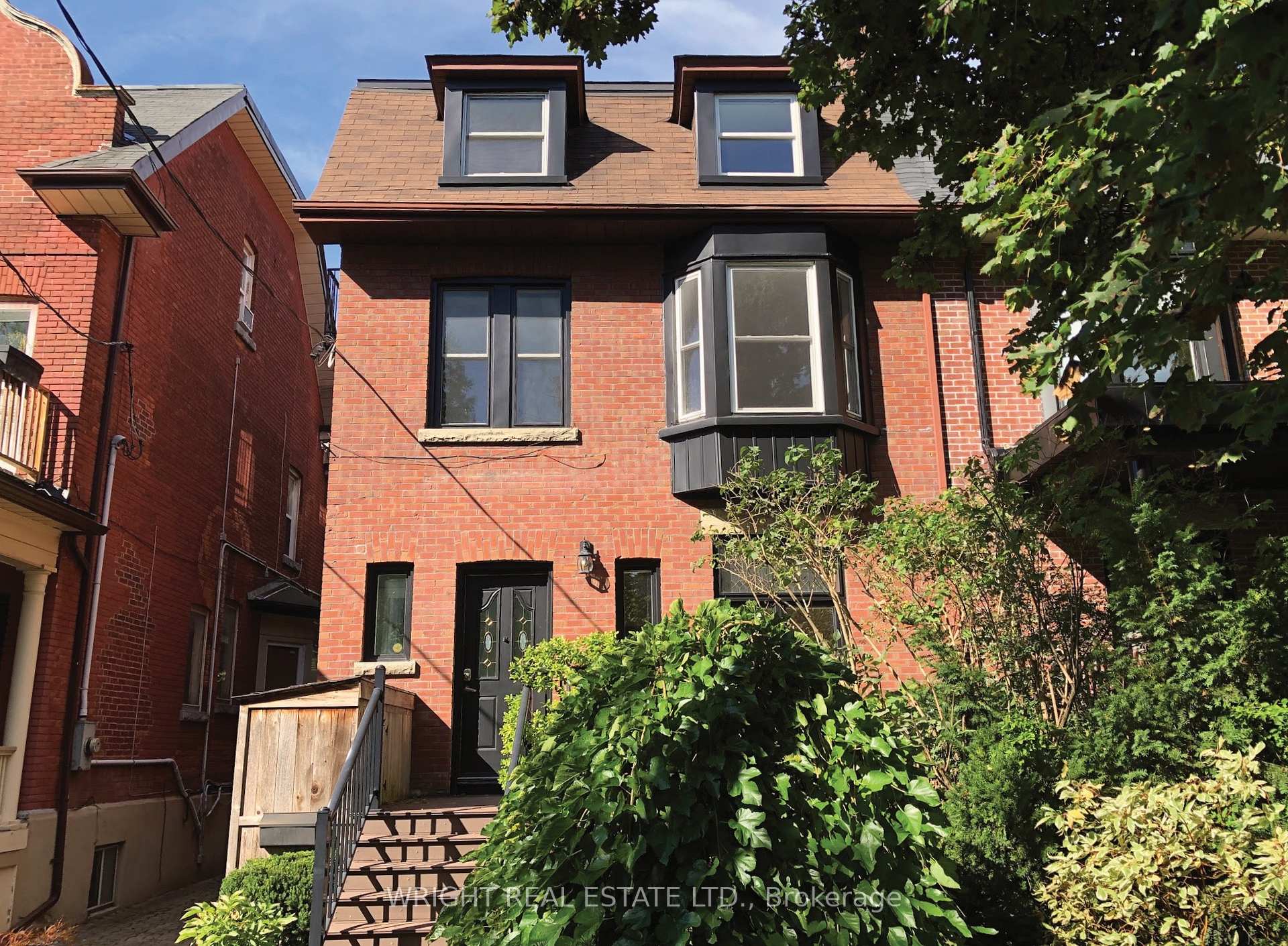 112 Albany Avenue