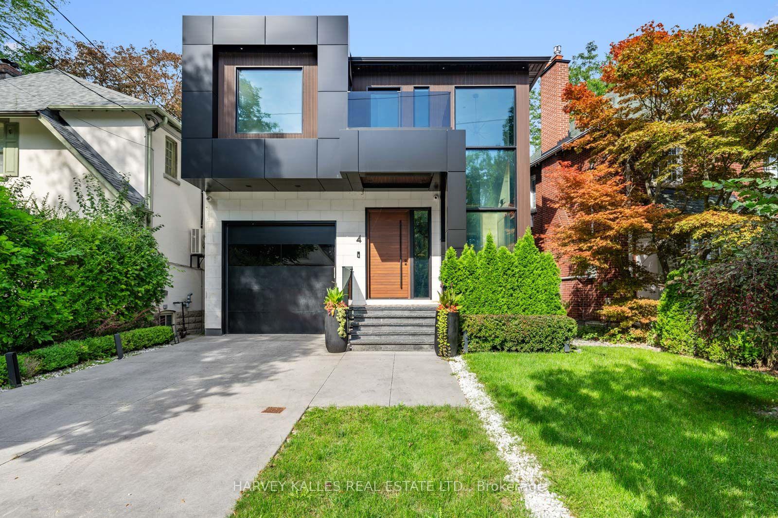 4 Douglas Crescent