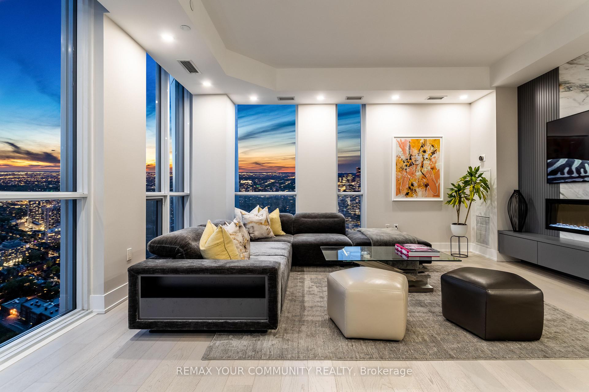 1 Yorkville Avenue