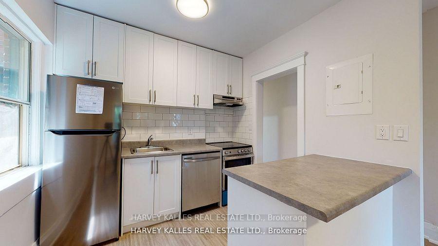 1065 Bathurst Street