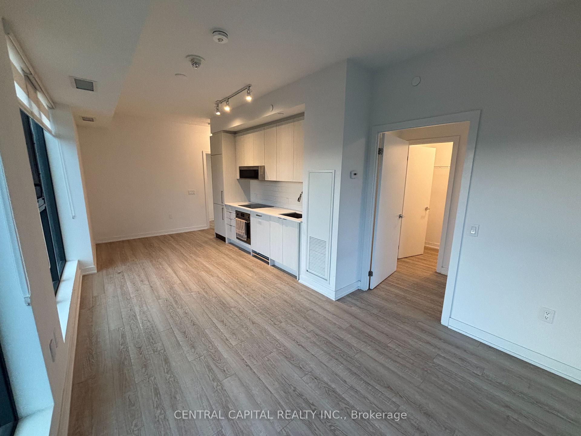 250 Lawrence Avenue W