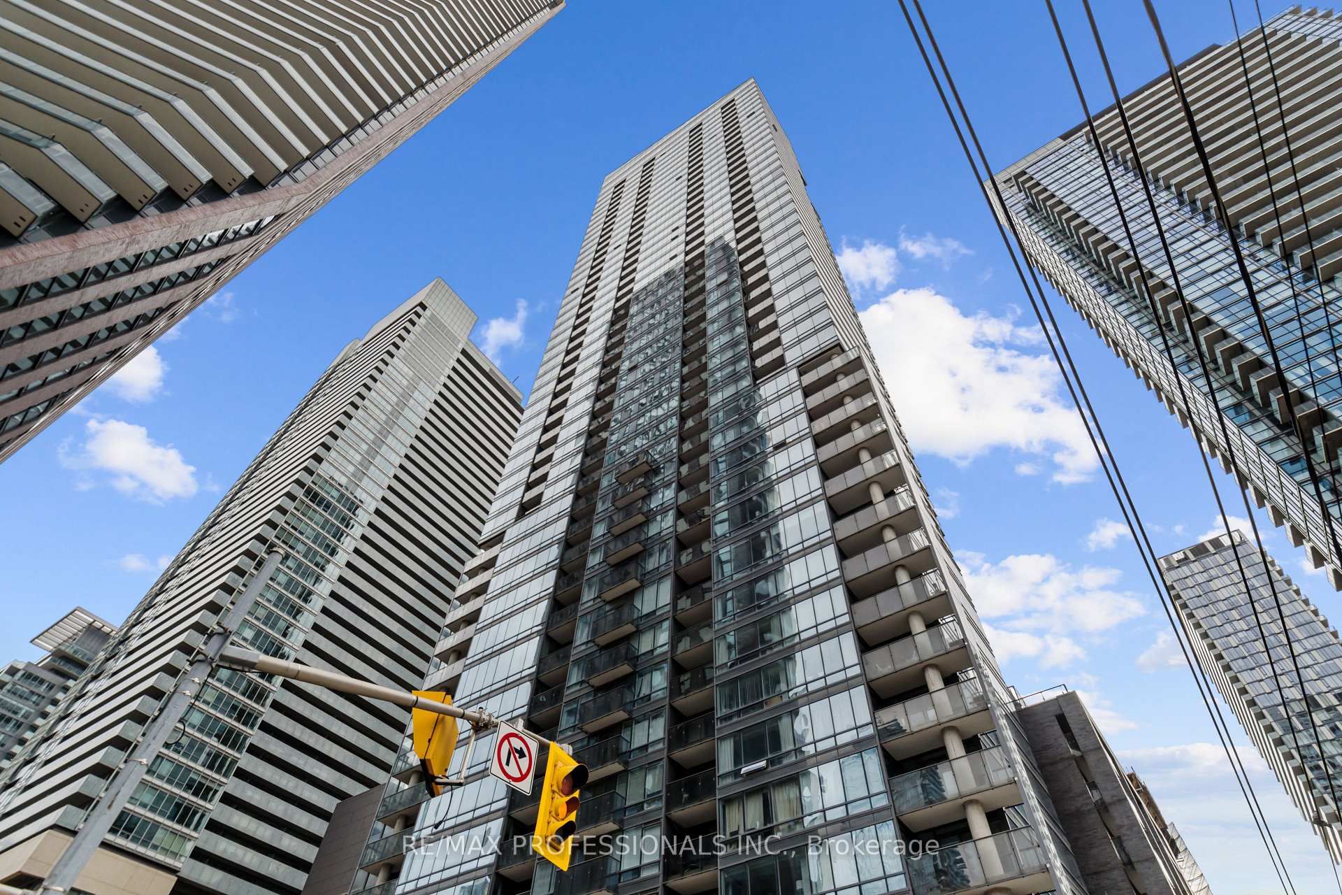 295 Adelaide Street W