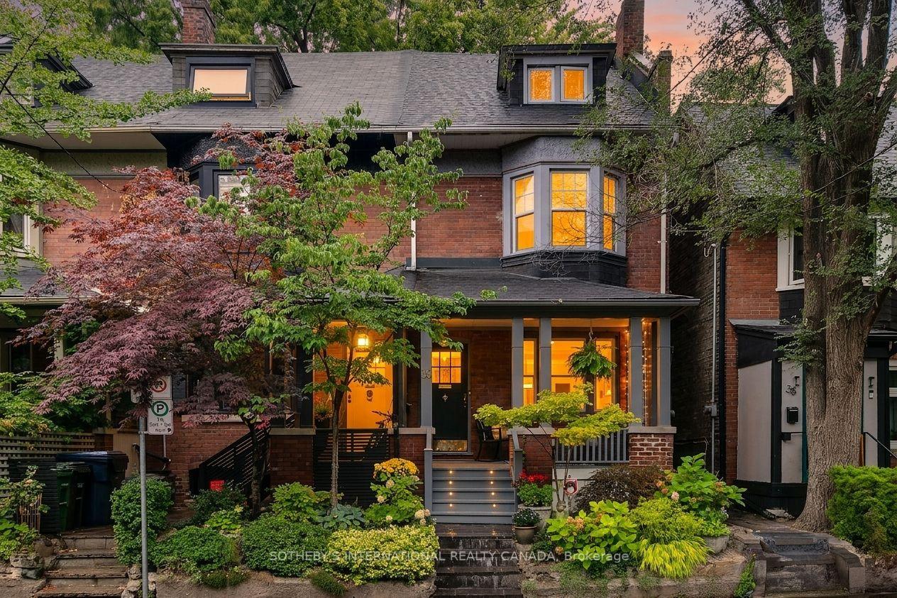 36 Aberdeen Avenue
