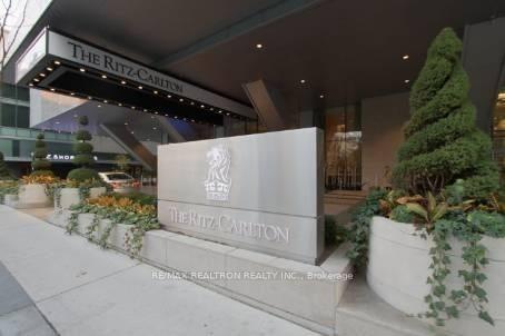 183 Wellington Street W