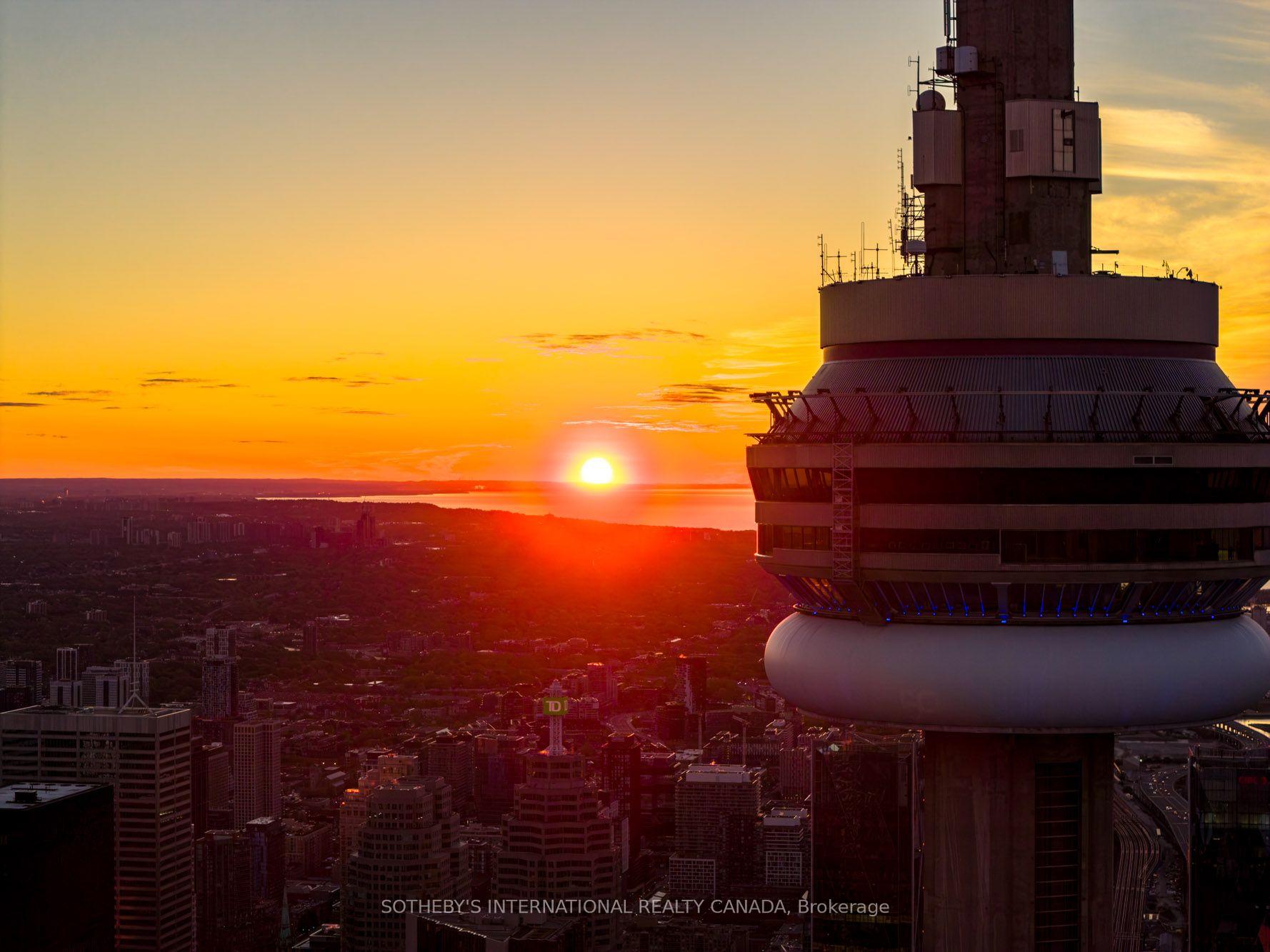 183 Wellington Street W