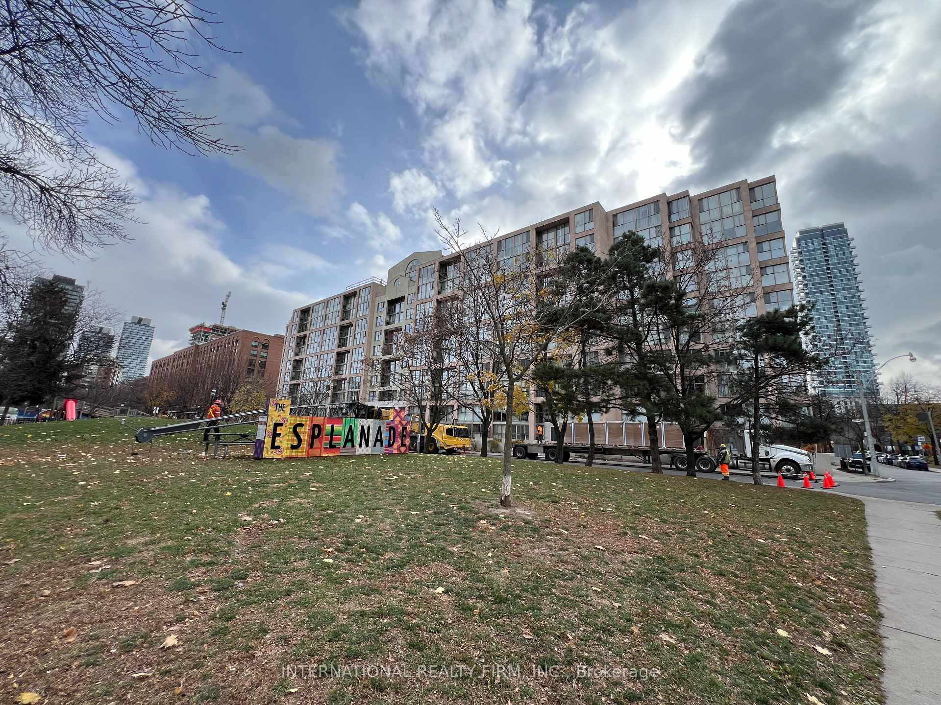 65 Scadding Avenue
