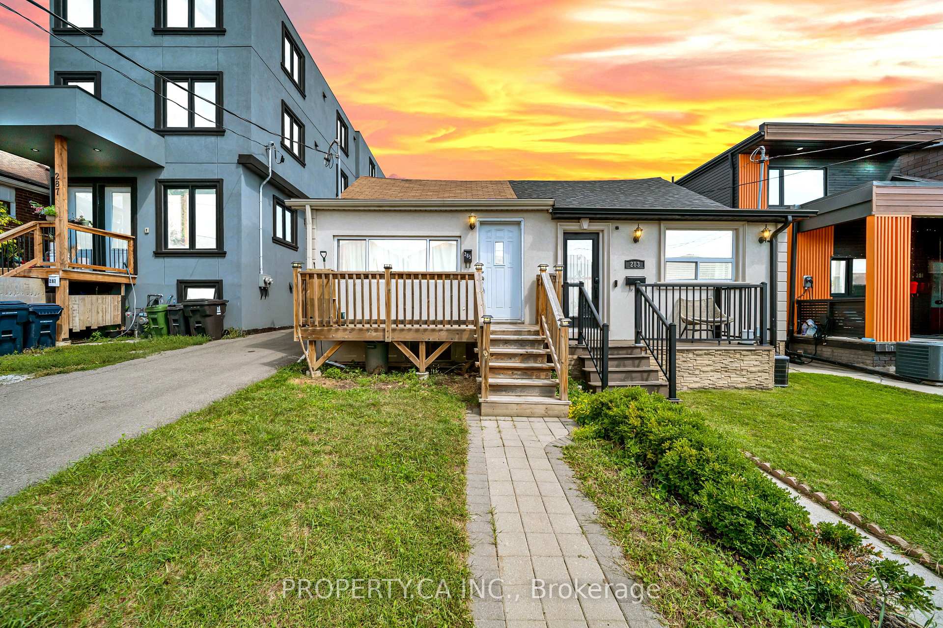 285 Robina Avenue