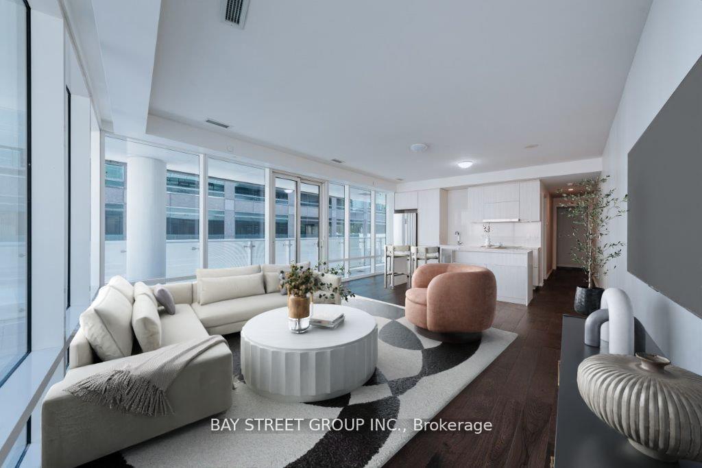 1 Bloor Street E