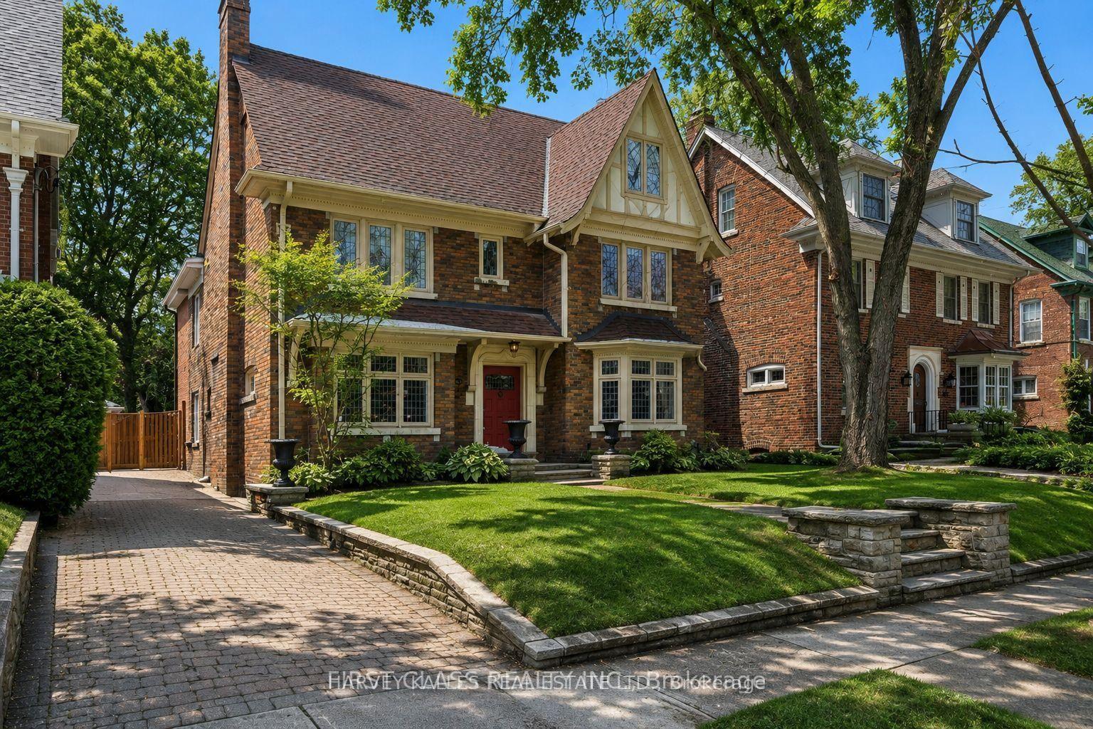 80 Douglas Drive