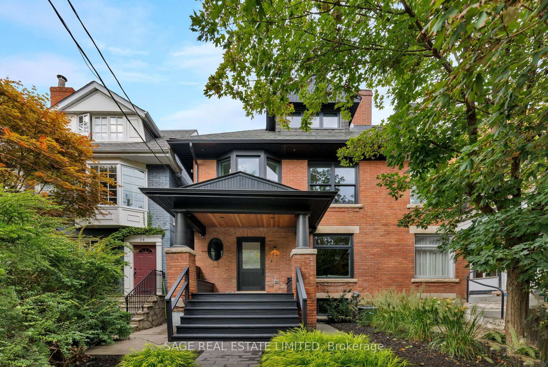 36 Macpherson Avenue