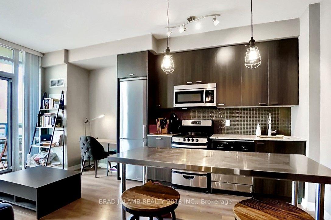 775 King Street W