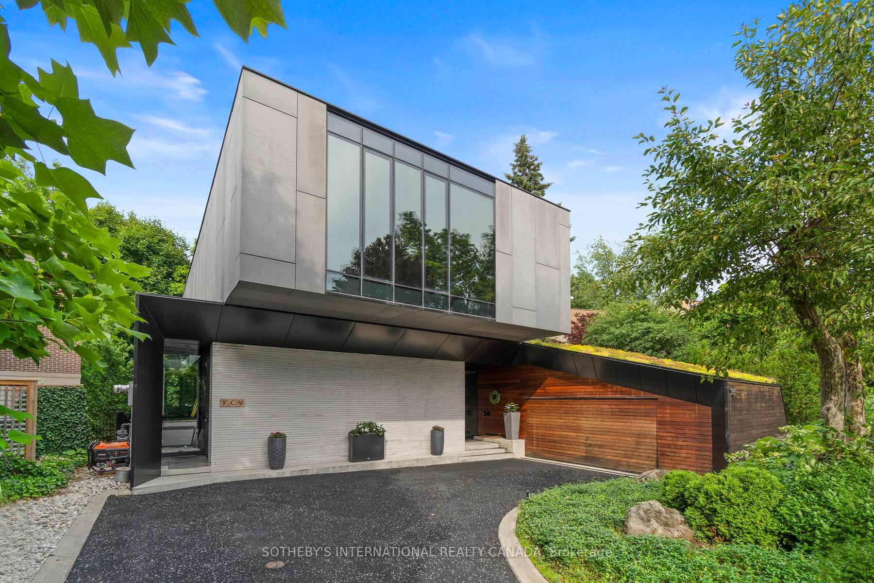 95 Riverview Drive