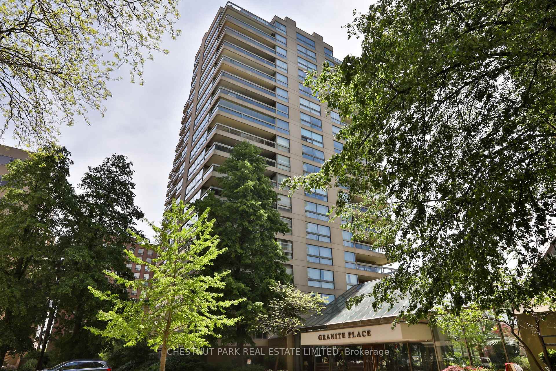 61 St Clair Avenue W