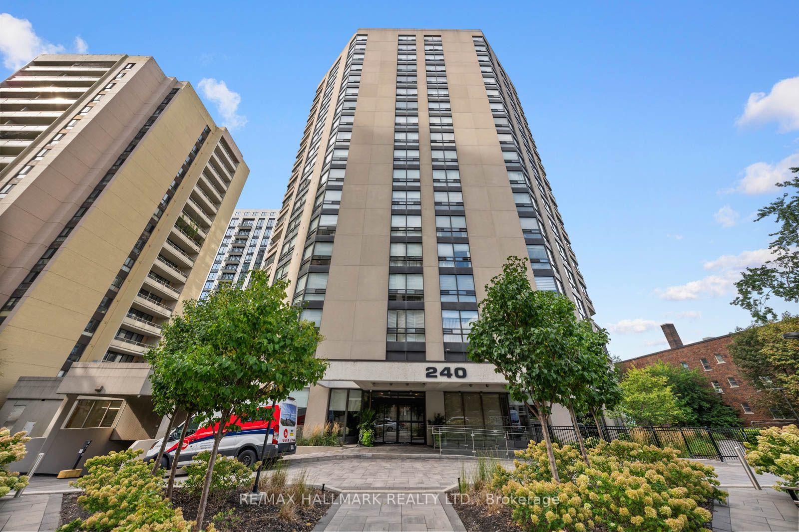 240 Heath Street W
