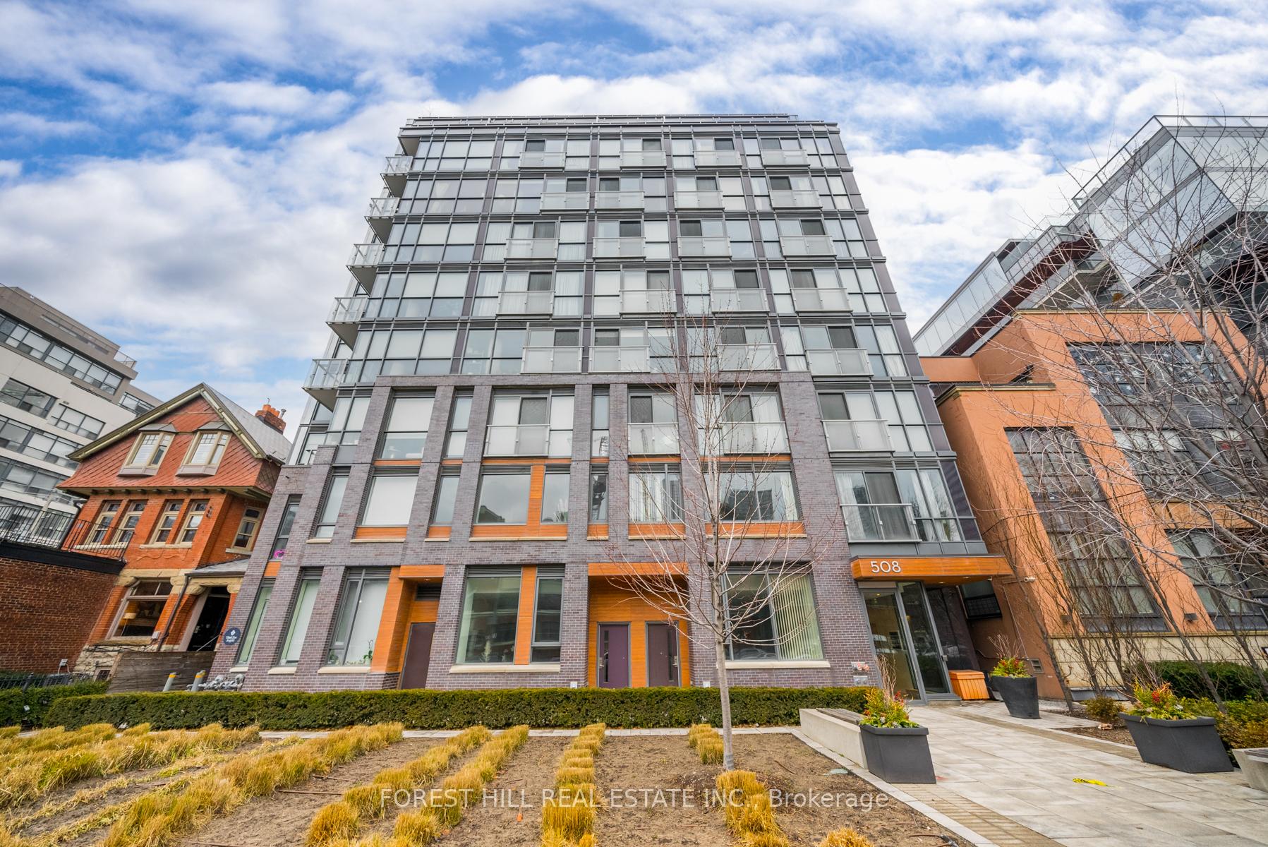 508 Wellington Street W