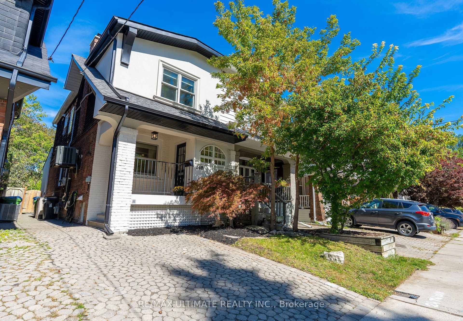 568 Balliol Street