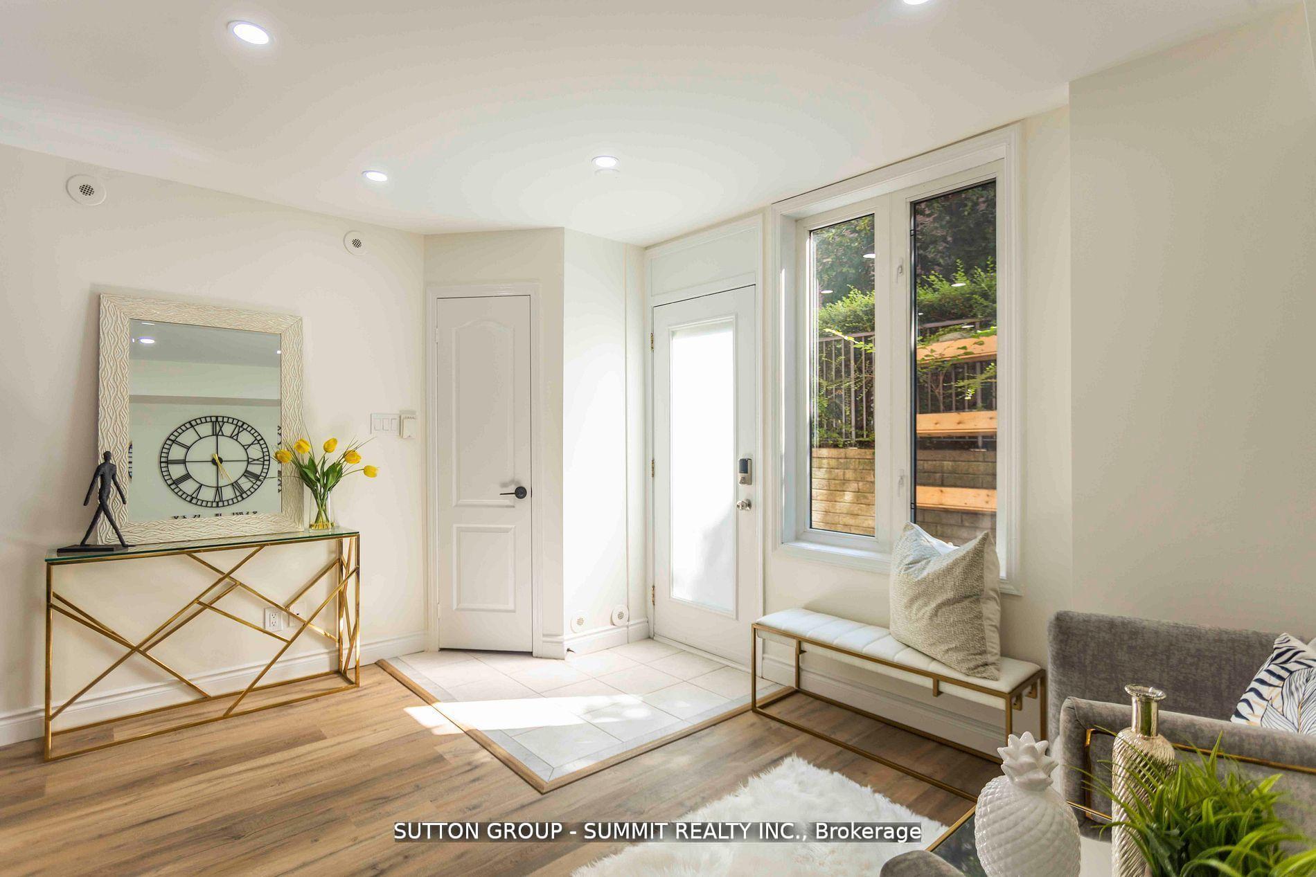 12 Douro Street