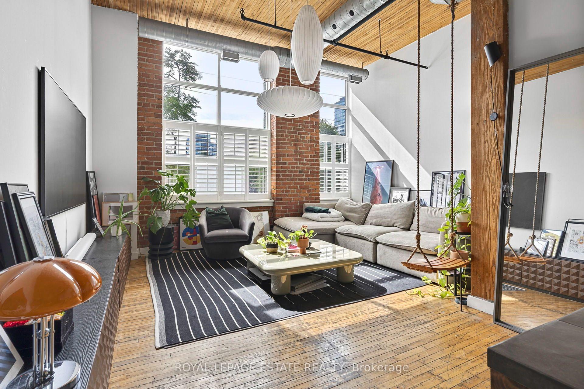 426 Queen Street E