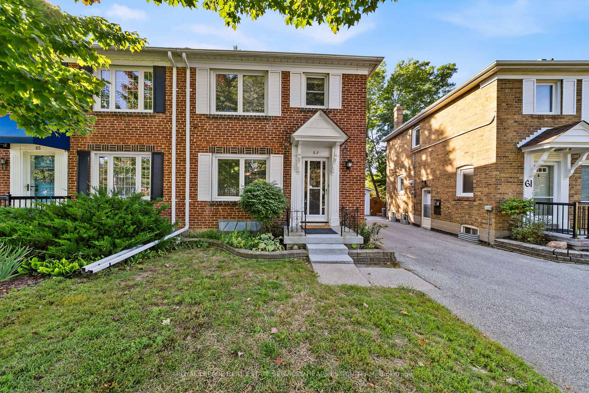 63 Thursfield Crescent