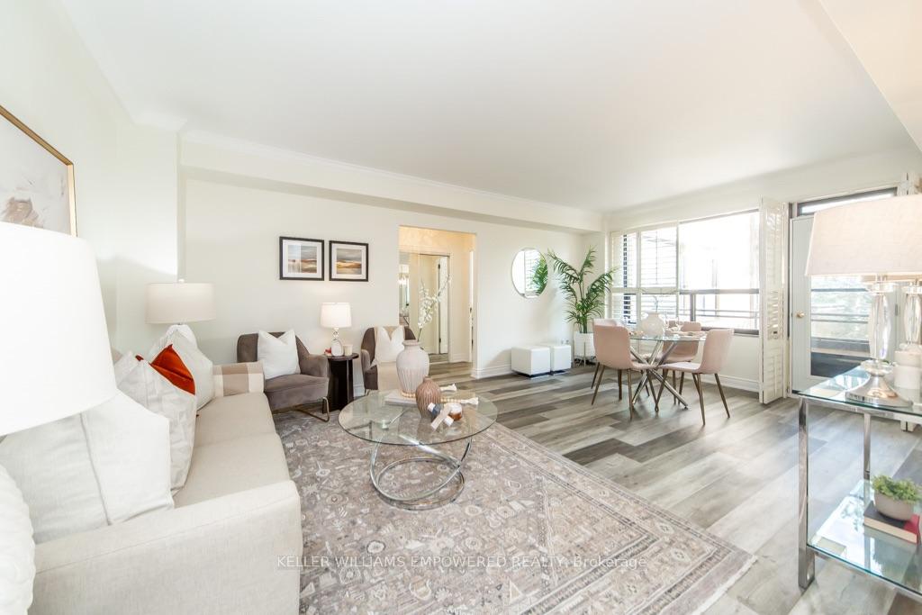 740 Eglinton Avenue W