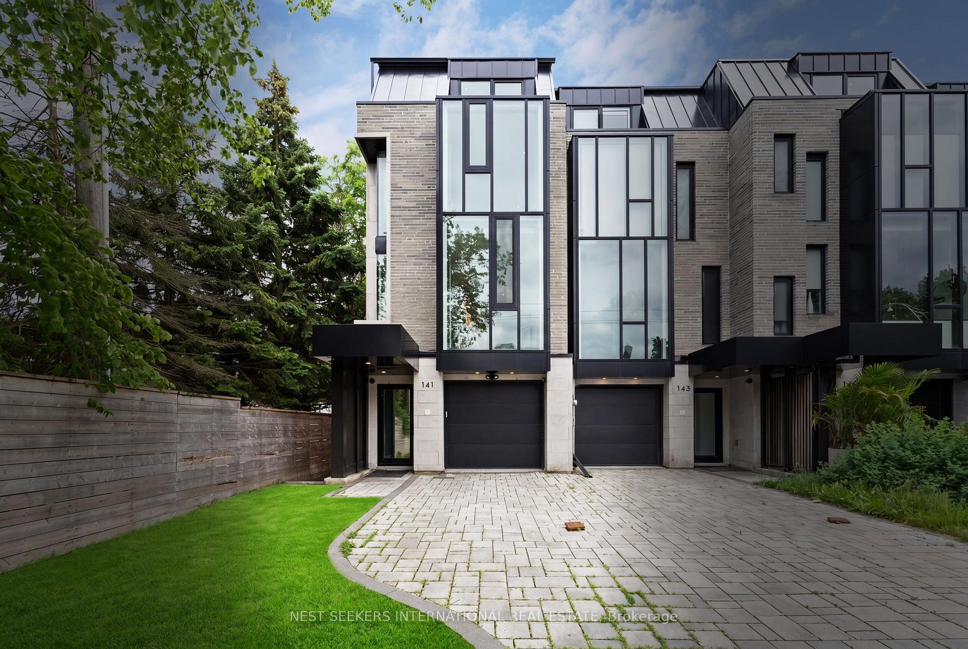 141 Chaplin Crescent