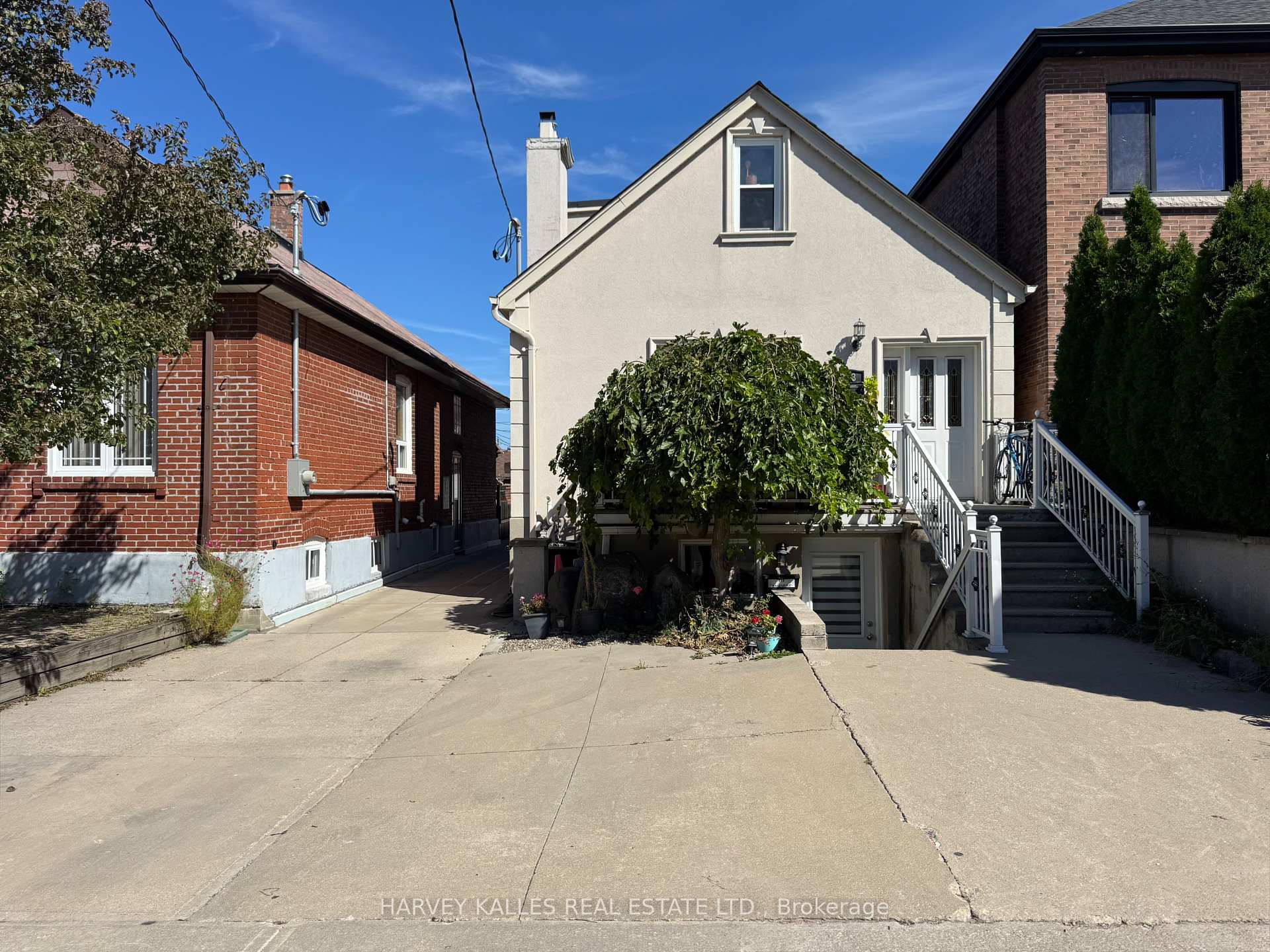 313 Glenholme Avenue