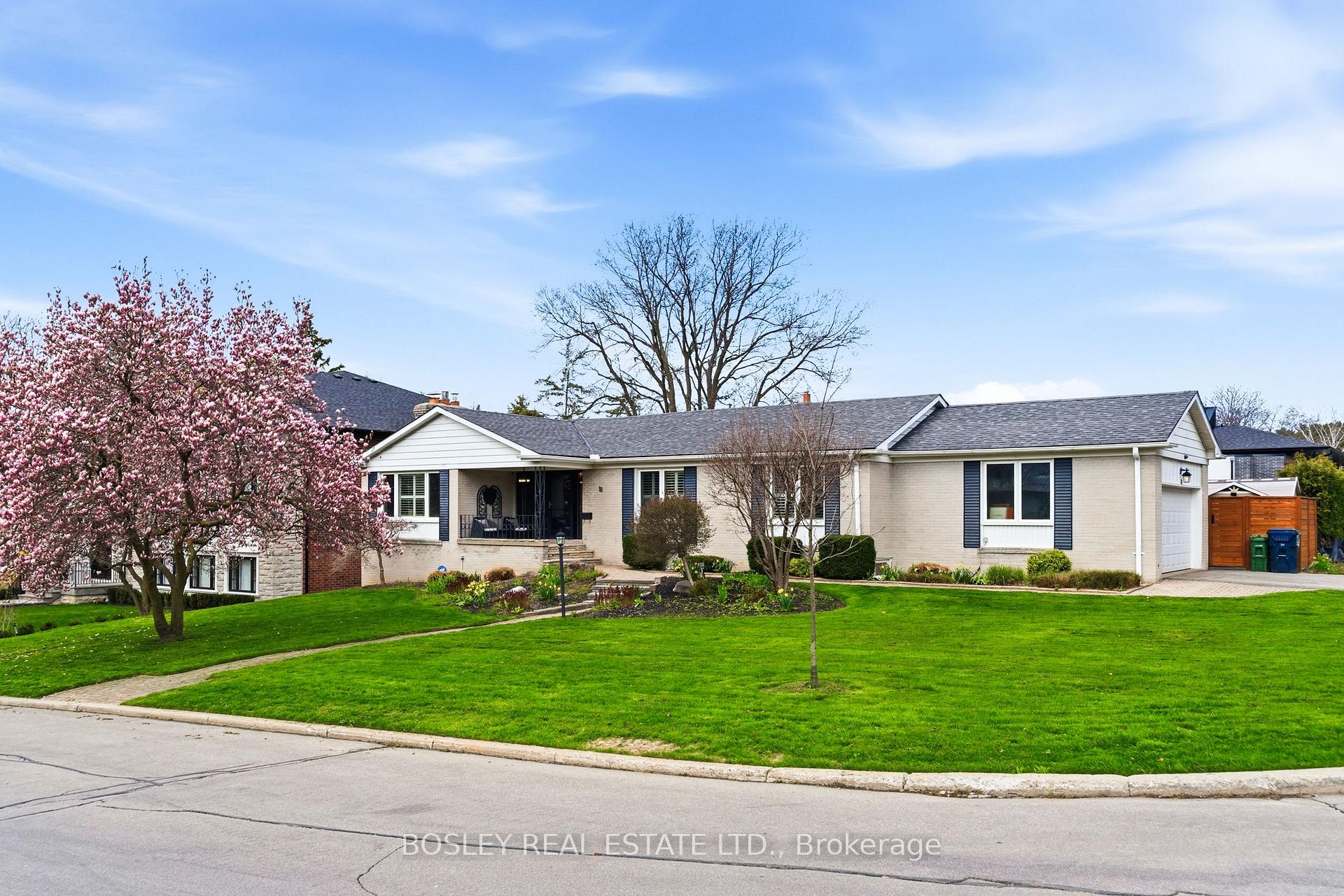 18 Tetbury Crescent