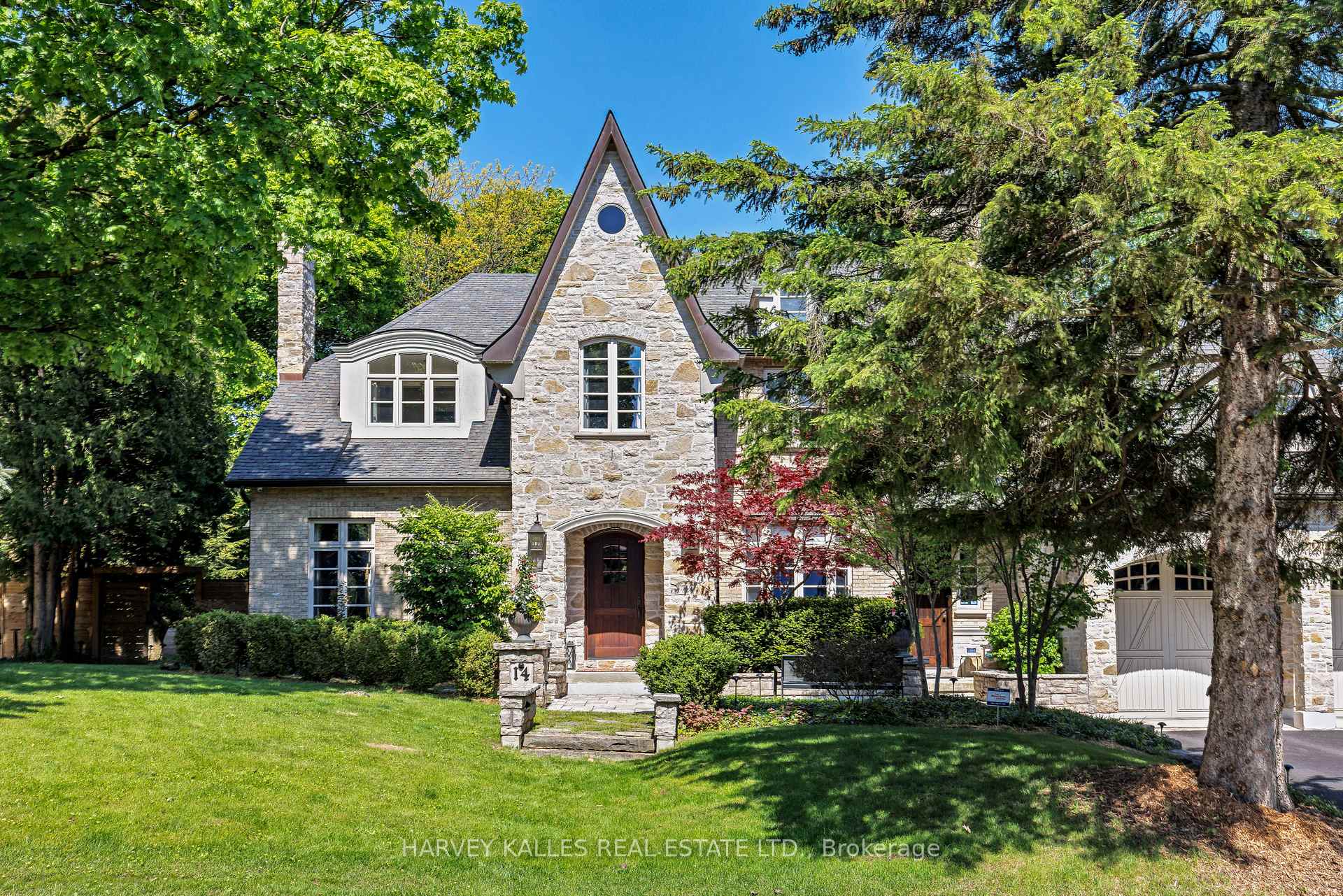14 Denewood Crescent