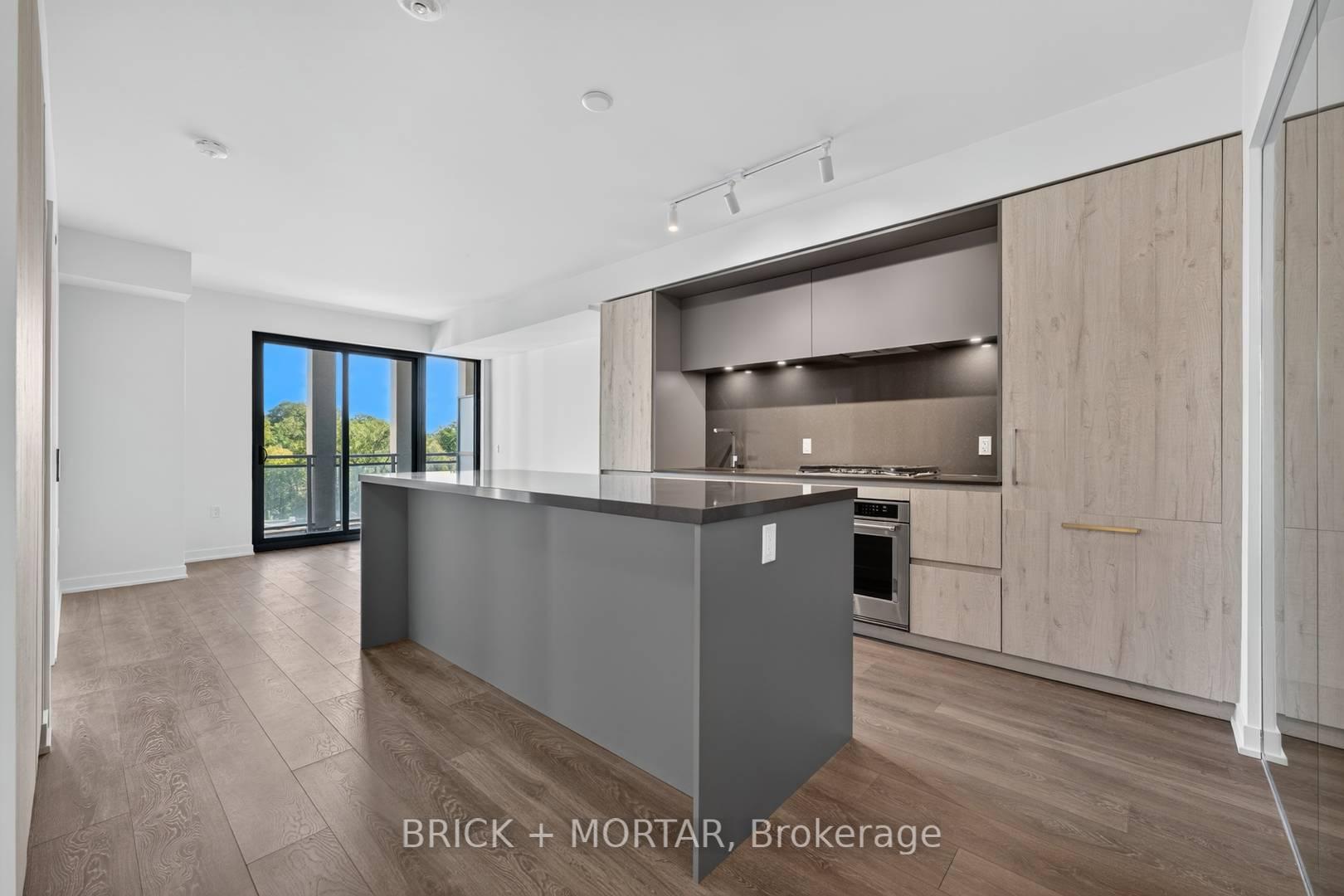 1 Hillsdale Avenue W