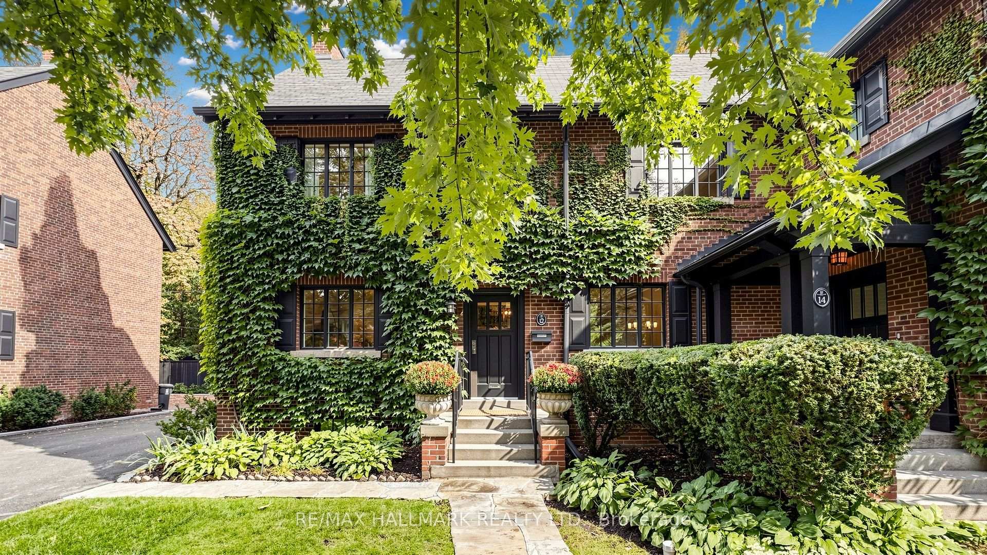 12 Ancroft Place