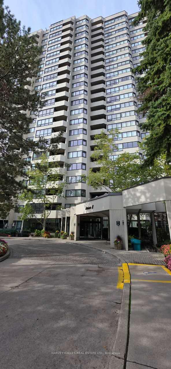 65 Spring Garden Avenue