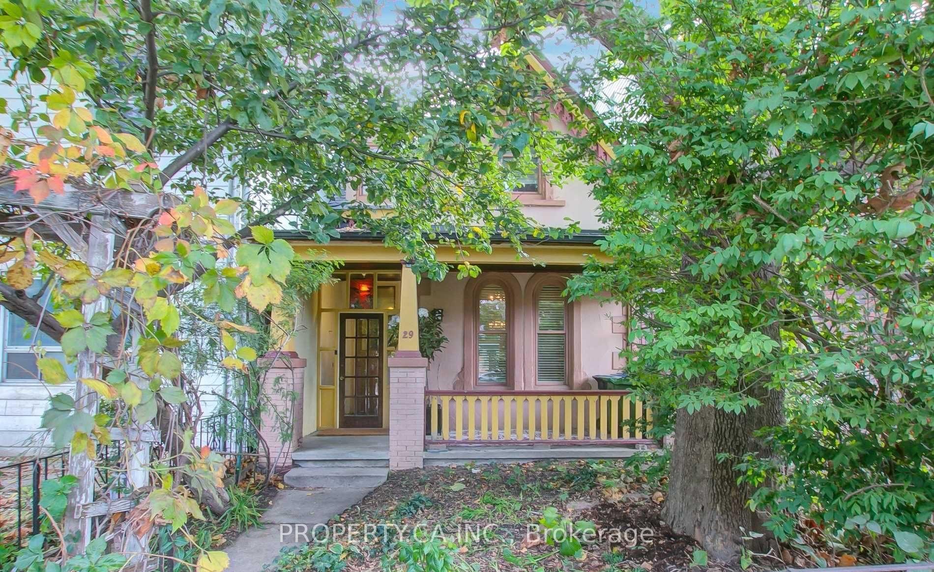 29 Lippincott Street