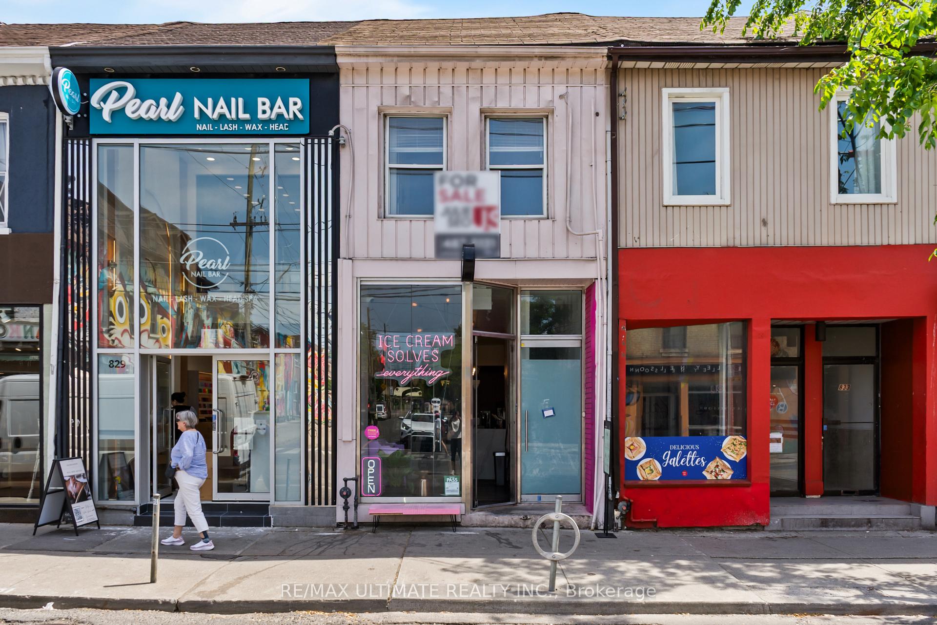 831 Queen Street W
