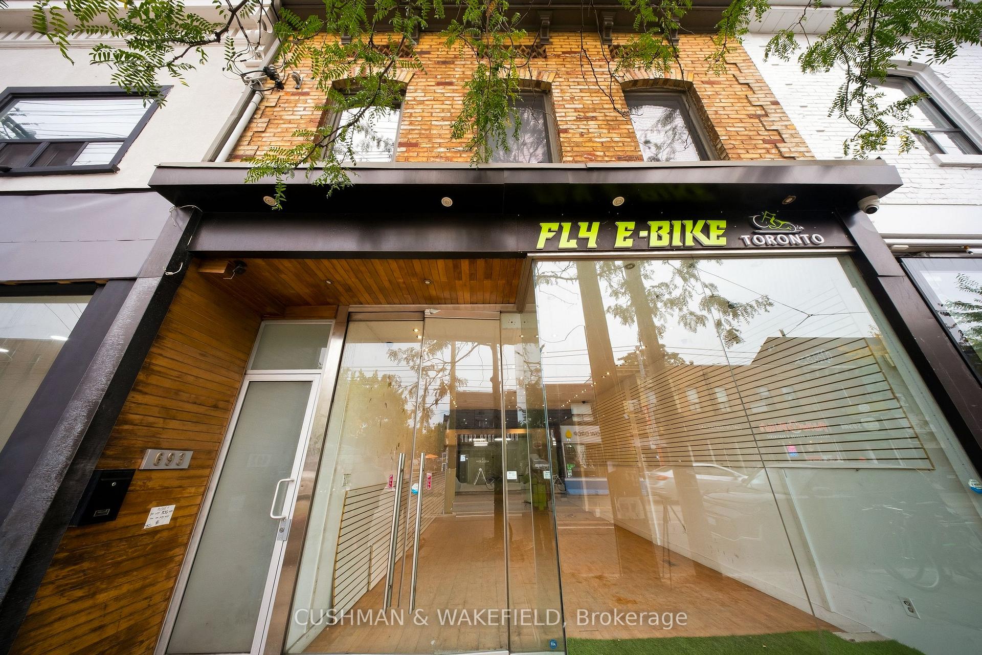 693 Queen Street W