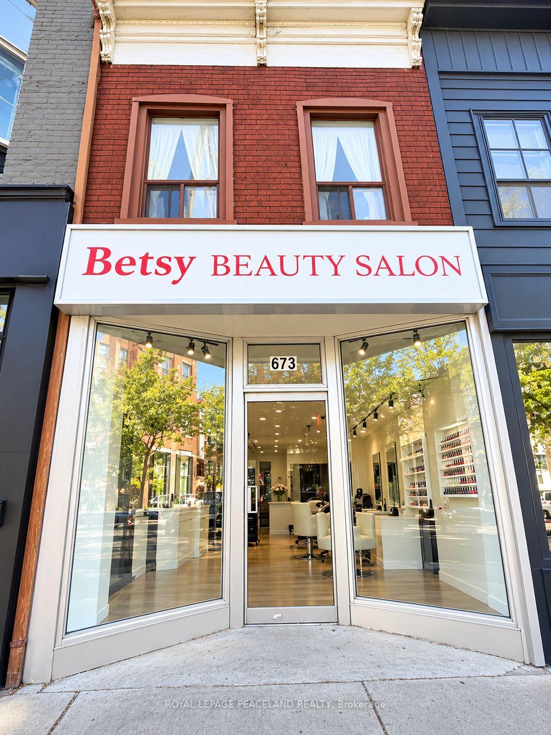 673 Queen Street W