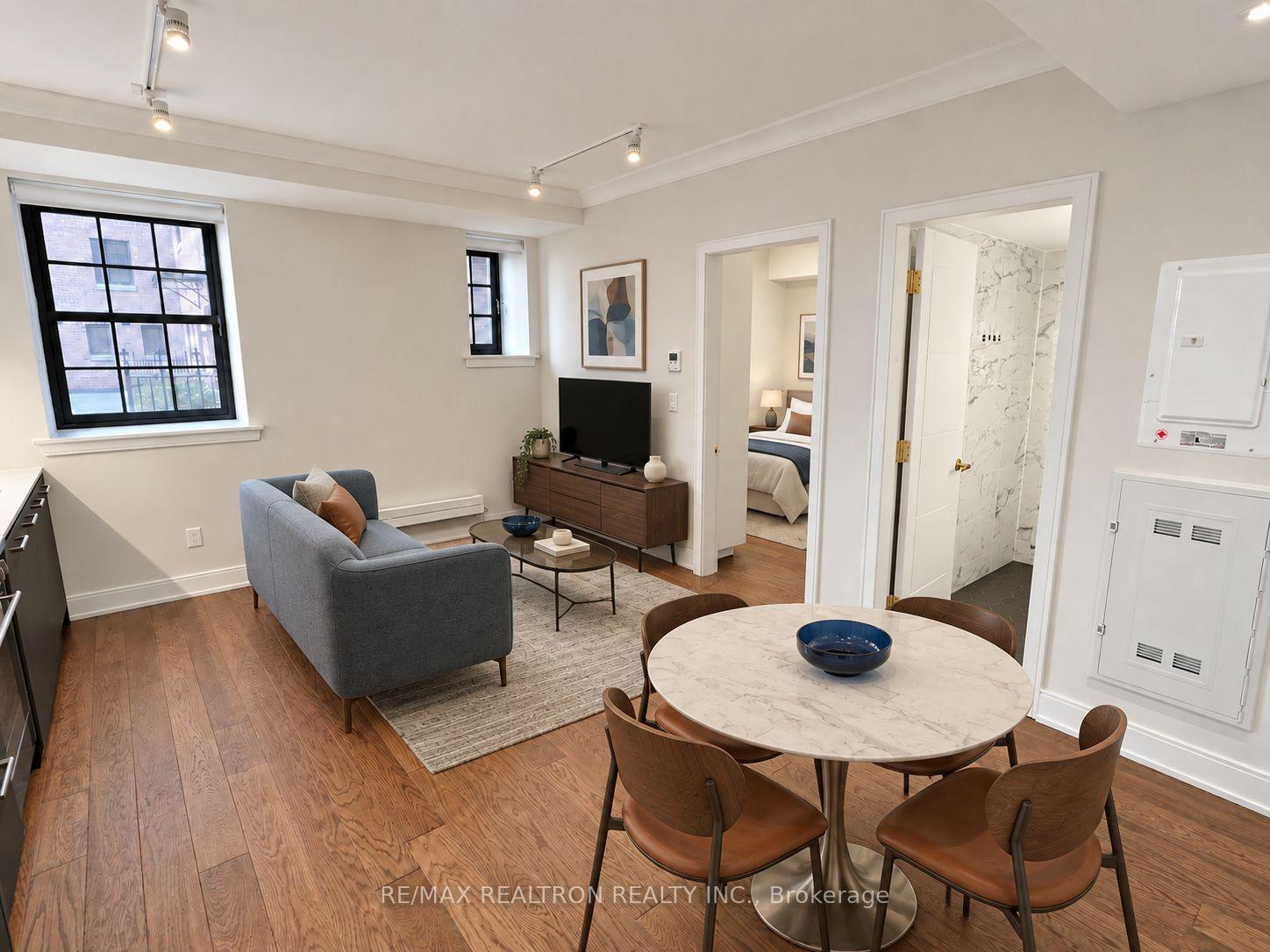 2 Clarendon Avenue