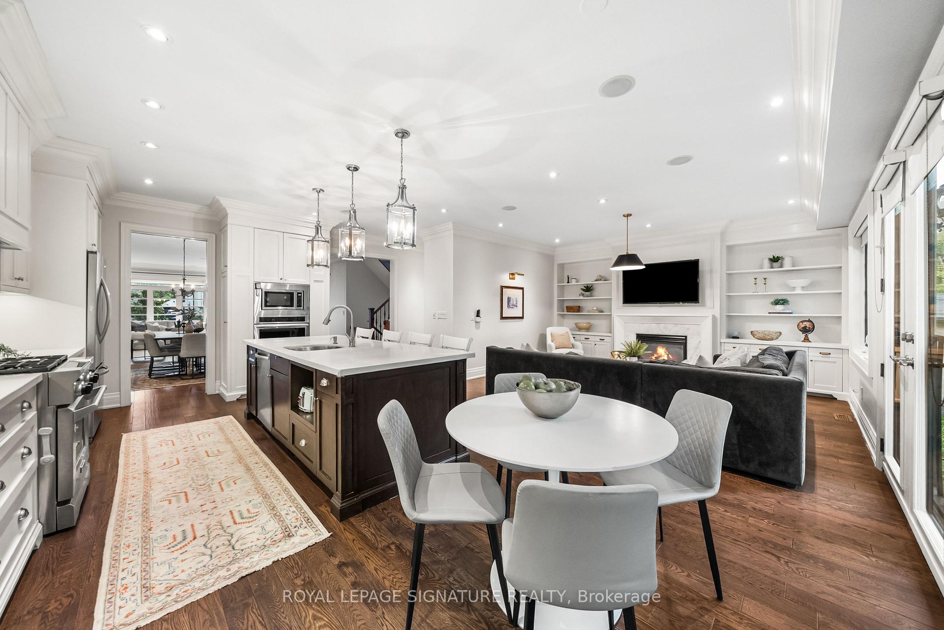 39 Regina Avenue