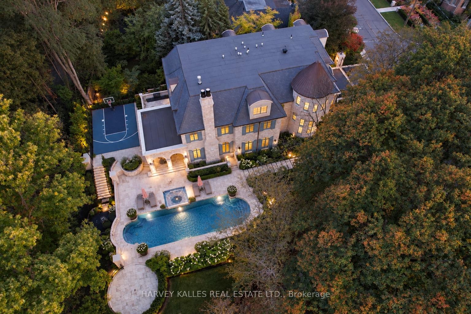 221 Forest Hill Road