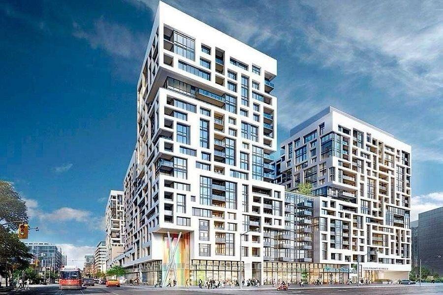576 Front Street W