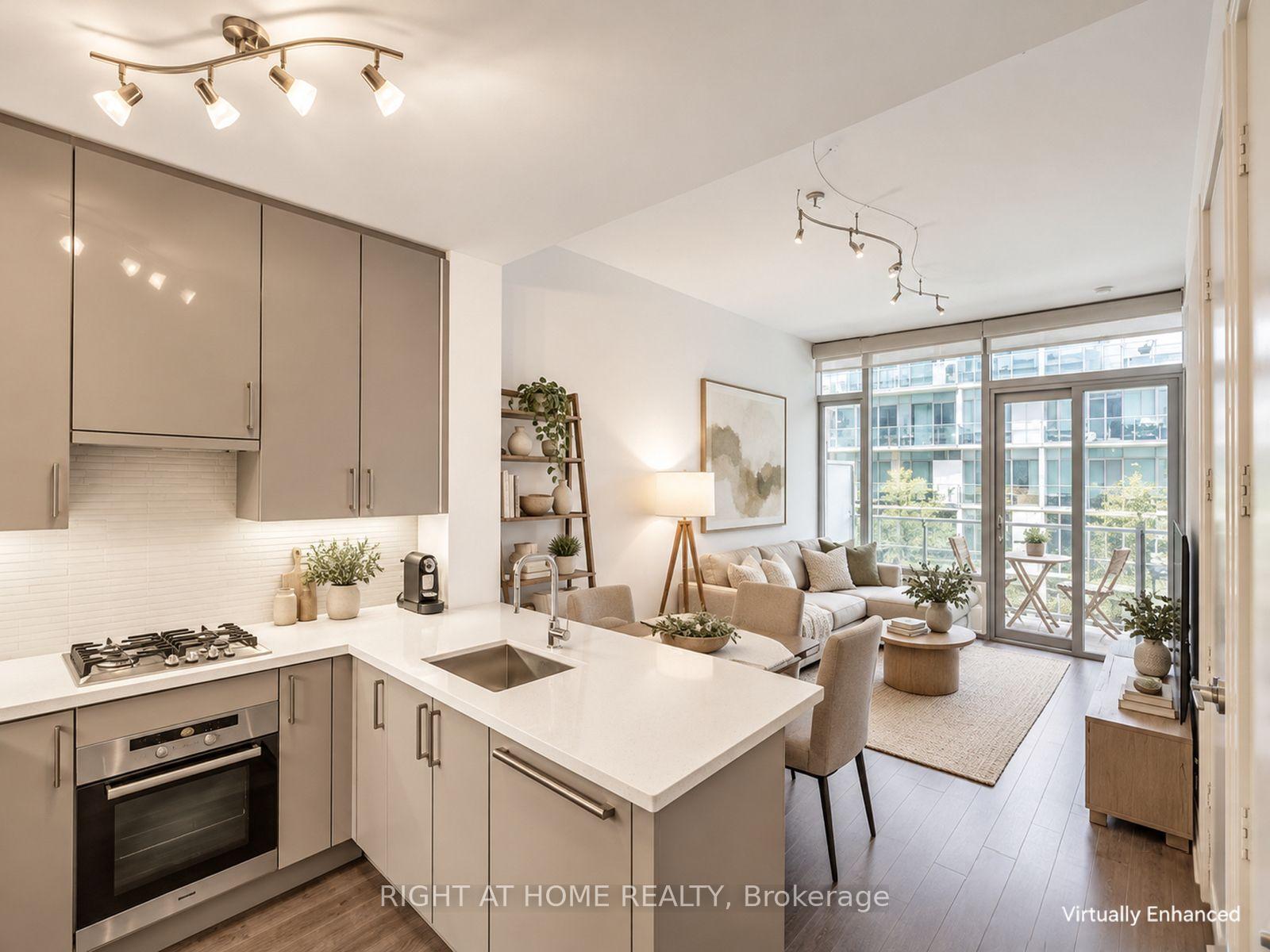 39 Queens Quay E