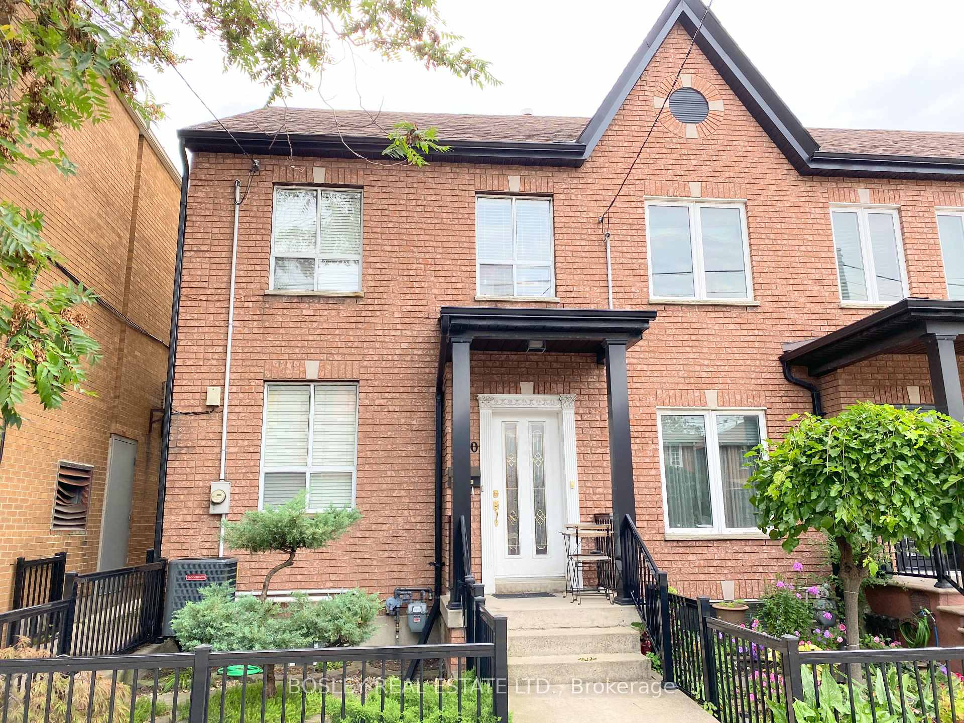 260 Ossington Avenue