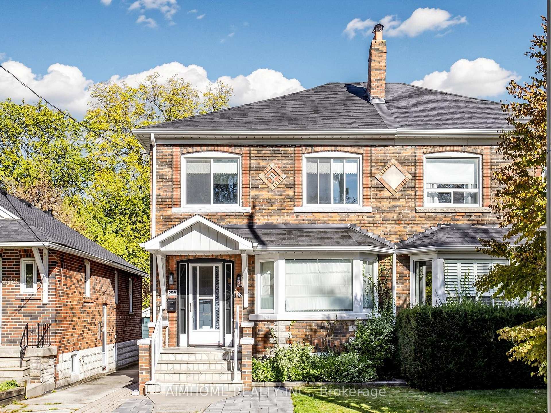 280 Fairlawn Avenue