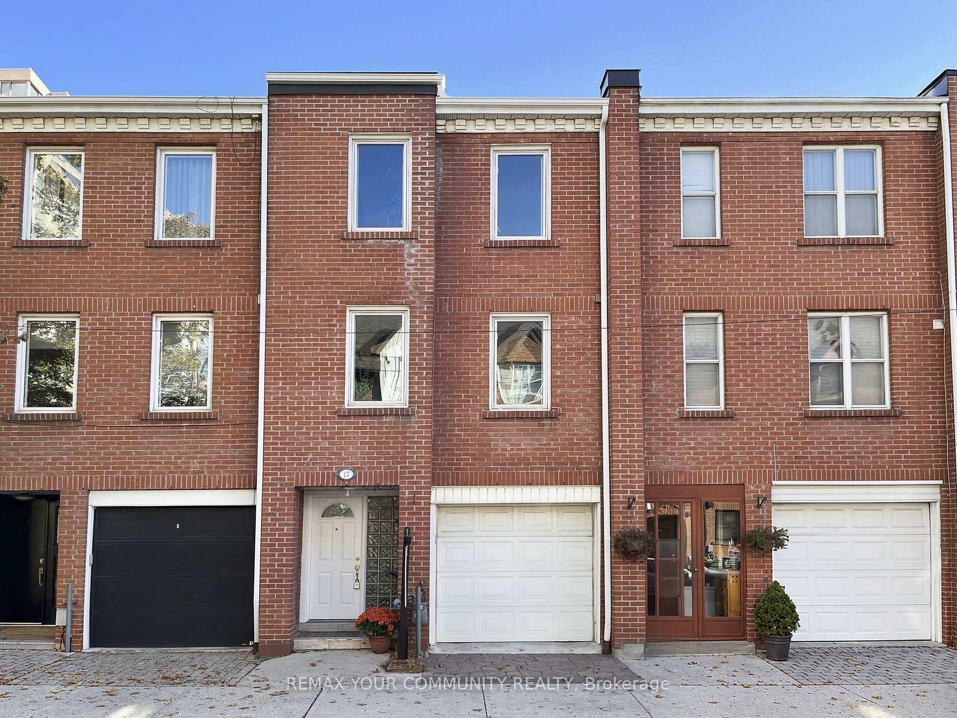 17 Portneuf Court