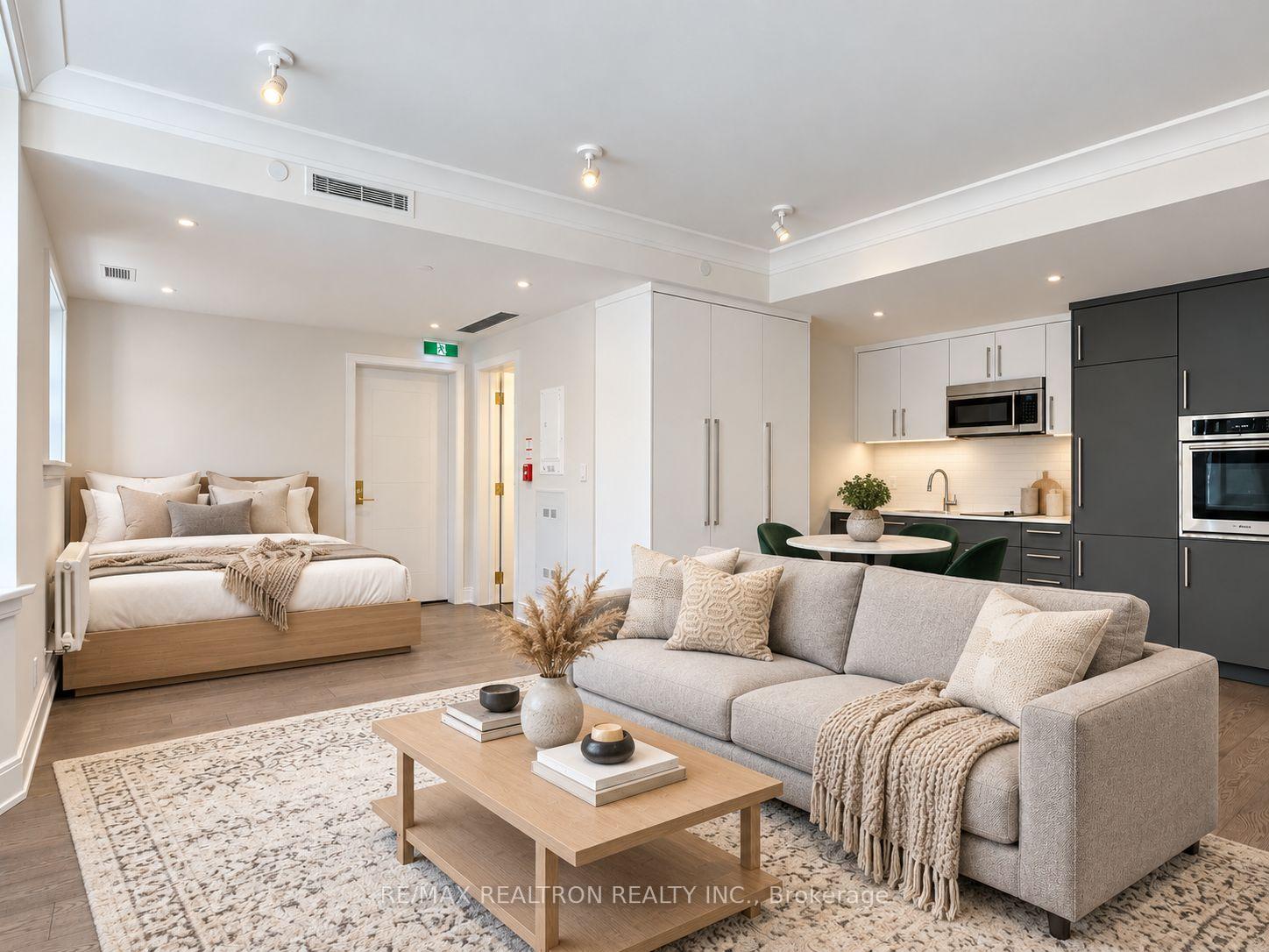 2 Clarendon Avenue