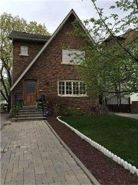 35 Douglas Cres