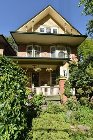 323 Brunswick Ave