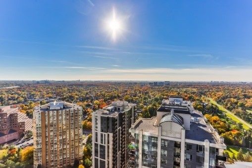 4978 Yonge St